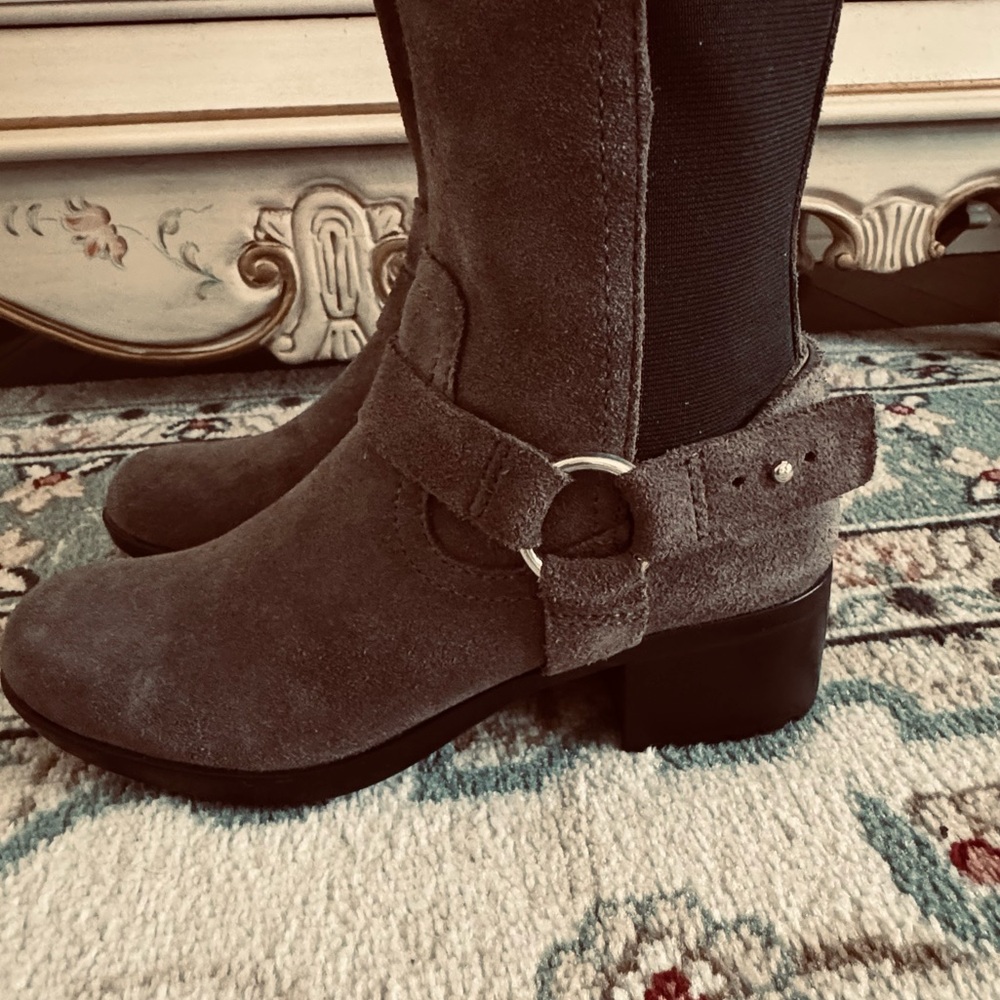 Bandolino Bonica Knee High Equestrian Suede Harness Boots - Picture 7 of 16